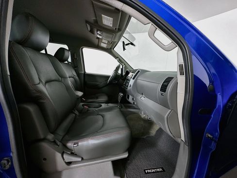 Used 2014 Nissan Frontier SV AWD/4WD image 28