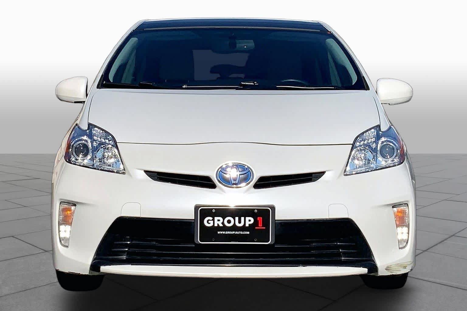 Used 2014 Toyota Prius Four w/ Solar Roof Package FWD image 3