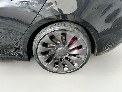 Used 2021 Tesla Model 3 Performance image 11