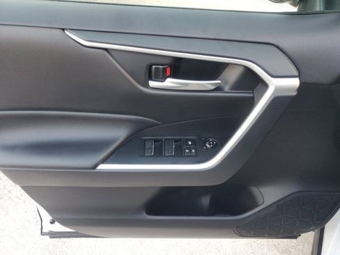 Used 2023 Toyota RAV4 XLE image 18