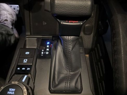 Used 2024 Toyota Tacoma TRD Sport image 29