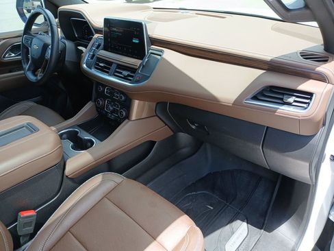 Used 2023 Chevrolet Tahoe High Country w/ Advanced Technology Package AWD/4WD image 30