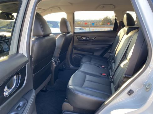 Used 2018 Nissan Rogue SL image 19