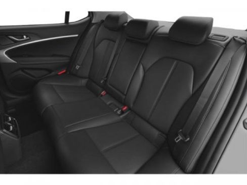 Used 2019 Genesis G70 2.0T Advanced image 13