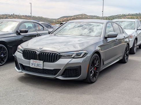 Used 2023 BMW 540i w/ M Sport Package RWD image 2