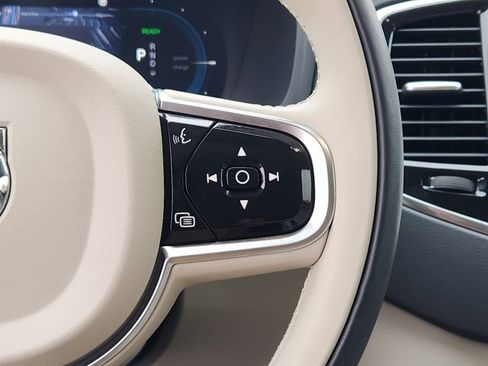 Used 2025 Volvo XC90 T8 Ultra w/ Protection Package Premier image 27