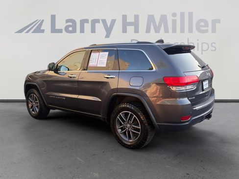 Used 2017 Jeep Grand Cherokee Limited w/ Trailer Tow Group IV AWD/4WD image 3