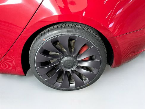 Used 2021 Tesla Model 3 Performance image 11