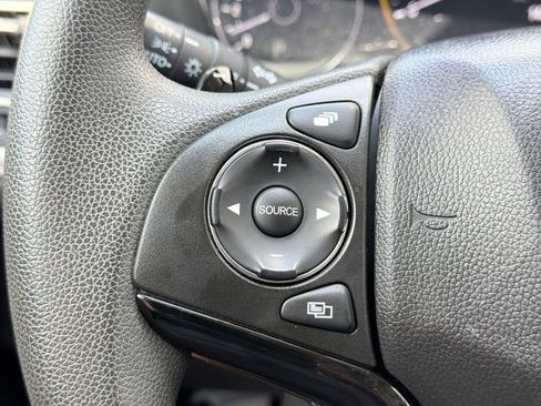 Used 2017 Honda HR-V EX image 26
