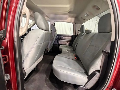 Used 2017 RAM 1500 Express image 26