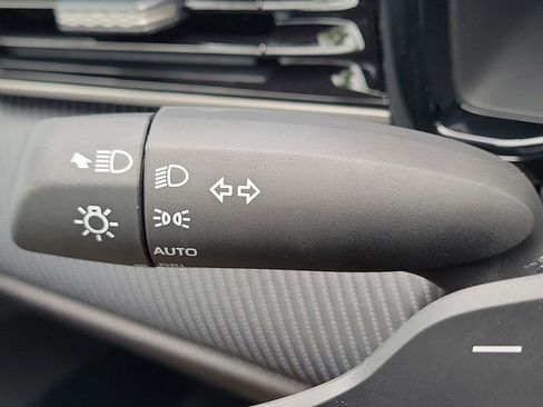 New 2026 Toyota Camry SE w/ Convenience Package FWD image 11