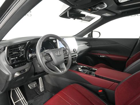 Certified 2023 Lexus RX 500h F Sport image 10