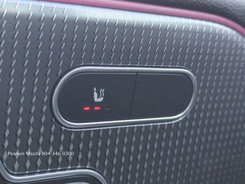 Used 2021 Mercedes-Benz GLB 250 4MATIC image 25