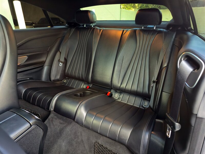 Used 2018 Mercedes-Benz E 400 Coupe image 23