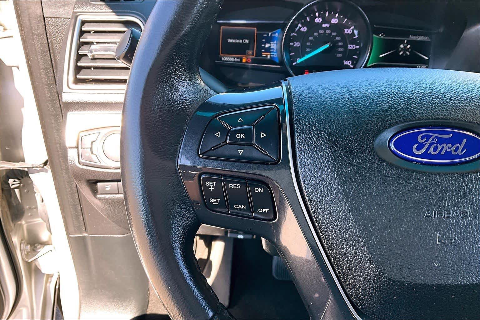 Used 2019 Ford Explorer Limited w/ Class III Trailer Tow Package FWD image 24