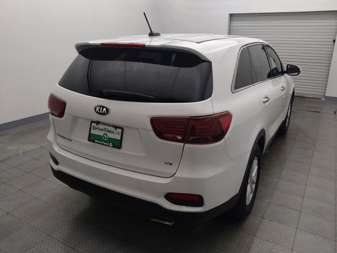 Used 2019 Kia Sorento AWD V6 image 7