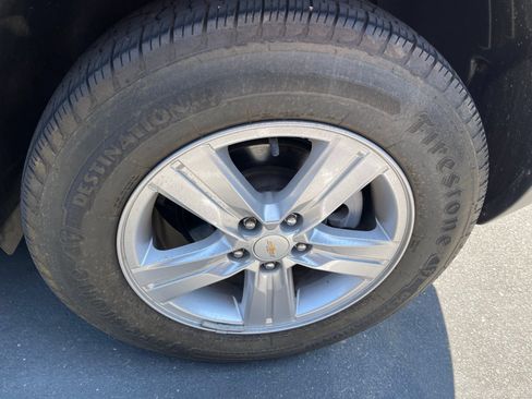 Used 2022 Chevrolet Trax LT w/ Driver Confidence Package AWD/4WD image 3