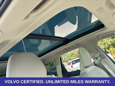 Certified 2026 Volvo XC60 B5 Ultra AWD/4WD image 15