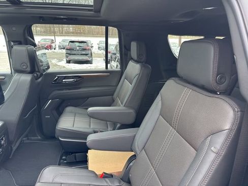 New 2026 Chevrolet Suburban High Country AWD/4WD image 60
