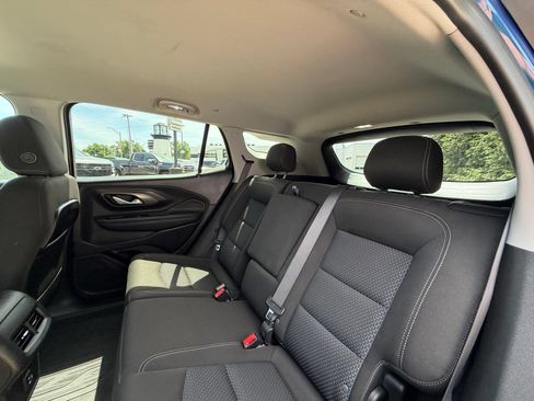Used 2023 GMC Terrain SLE w/ Driver Convenience Package FWD image 25