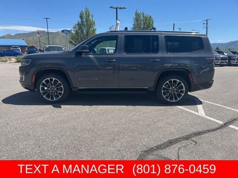 Used 2022 Jeep Wagoneer Series II w/ Premium Group I AWD/4WD image 5