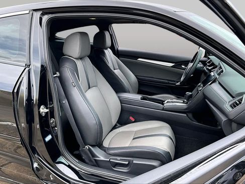 Used 2018 Honda Civic EX-L image 9