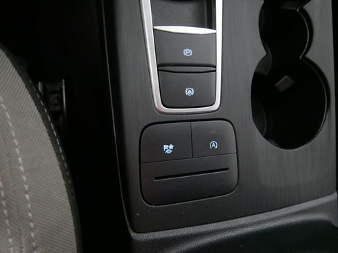 Used 2022 Ford Escape SE FWD image 30