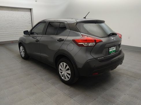 Used 2020 Nissan Kicks S image 5