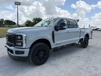New 2026 Ford F250 Lariat w/ Black Appearance Package