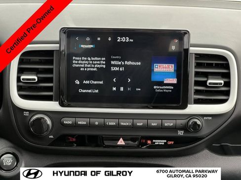 Used 2025 Hyundai Venue Limited image 21