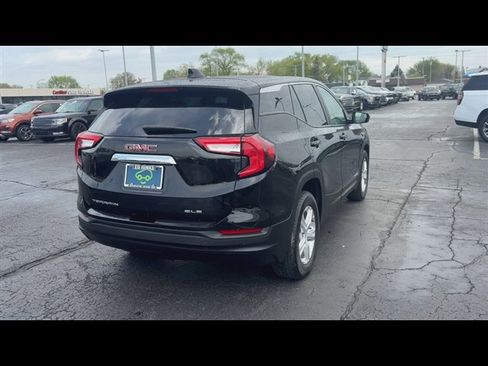 Used 2023 GMC Terrain SLE FWD image 8