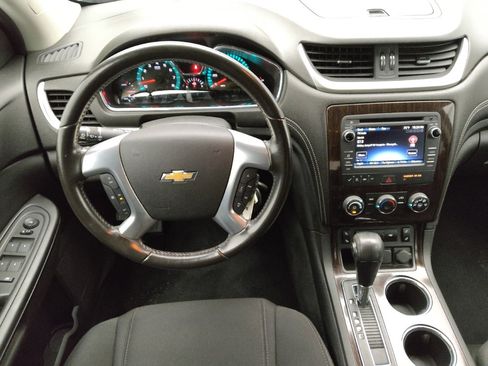 Used 2017 Chevrolet Traverse LT FWD image 22