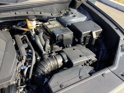 Certified 2025 Hyundai Tucson SE image 16