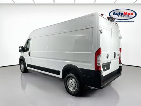 Used 2026 RAM ProMaster 2500 w/ Convenience Group FWD image 5