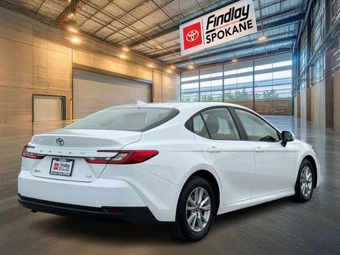 Certified 2025 Toyota Camry LE image 5