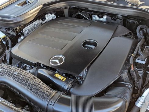 Used 2021 Mercedes-Benz GLC 300 4MATIC image 22