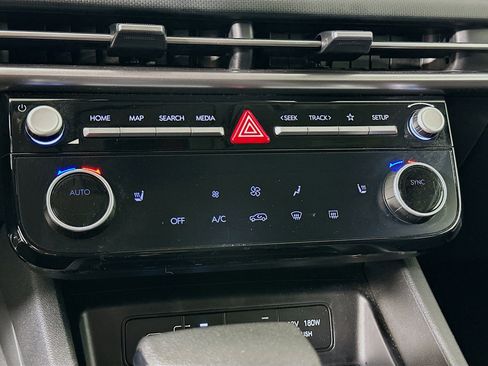 Used 2025 Hyundai Tucson SEL FWD image 23