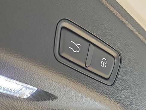 New 2026 Maserati Grecale Modena image 9