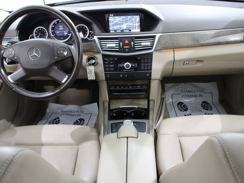 Used 2010 Mercedes-Benz E 350 4MATIC Sedan image 2