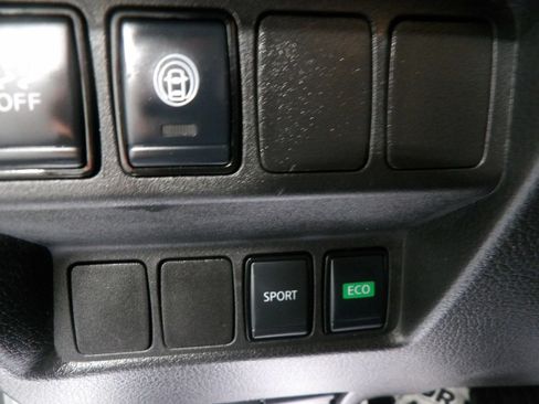 Used 2022 Nissan Rogue Sport S FWD image 18