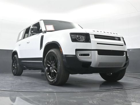 Used 2025 Land Rover Defender 110 S AWD/4WD image 80