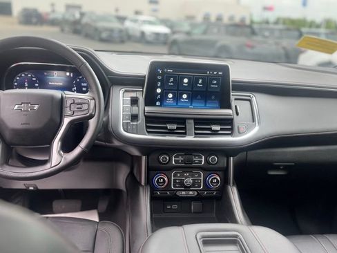 Used 2022 Chevrolet Suburban RST w/ Luxury Package AWD/4WD image 16
