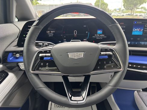Used 2025 Cadillac Optiq Sport 2 AWD/4WD image 22