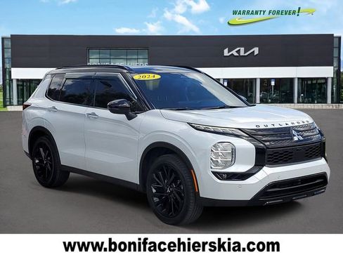 Used 2024 Mitsubishi Outlander SEL Black Edition image 1