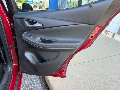 Used 2020 Buick Encore GX Select w/ Sport Touring Package FWD image 38