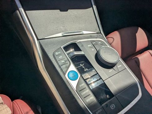 Certified 2023 BMW i4 eDrive35 w/ Premium Package image 4