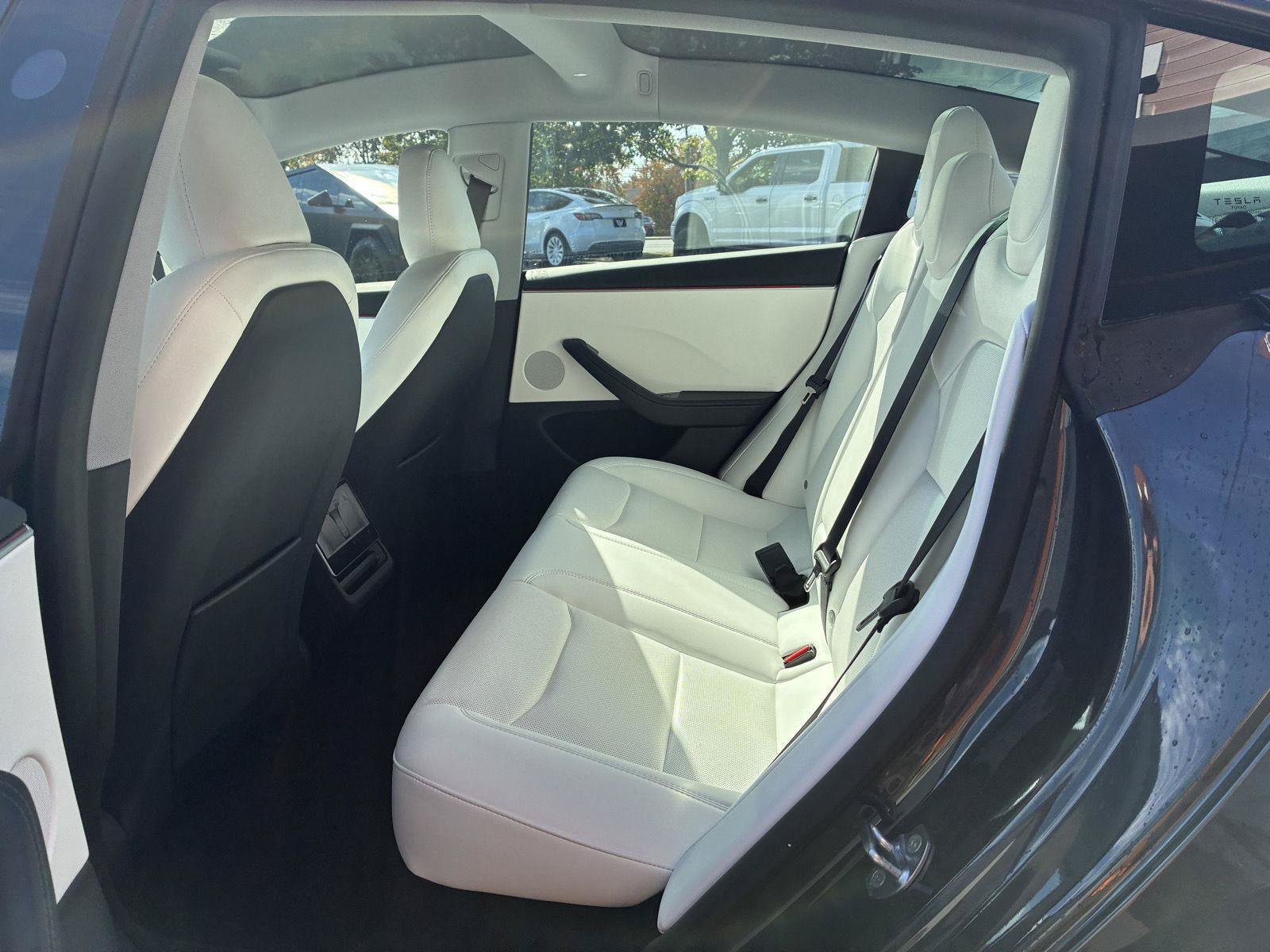 Used 2025 Tesla Model 3 Long Range RWD image 15