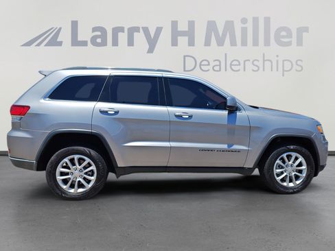 Used 2021 Jeep Grand Cherokee Laredo X AWD/4WD image 6