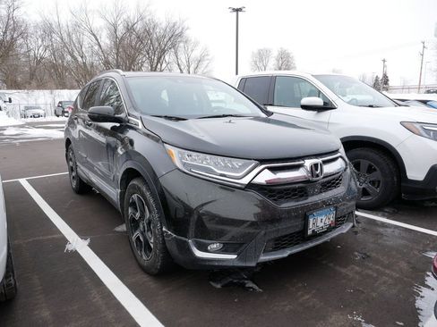 Used 2017 Honda CR-V Touring image 2