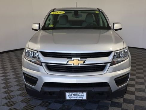 Used 2019 Chevrolet Colorado W/T w/ Custom Special Edition AWD/4WD image 2